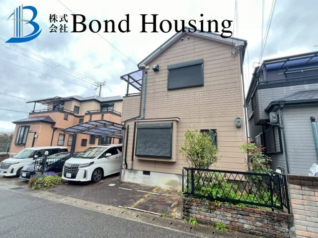 南向きで陽当たり良好　長畑町　中古戸建の前面道路含む現地写真