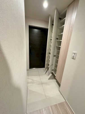 【玄関】 | ジオ彩都いろどりの丘