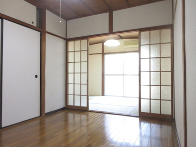 【洋室】 | 松栄荘