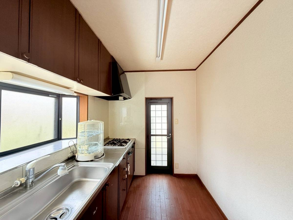 海南市七山中古戸建　2棟セット売りのキッチン