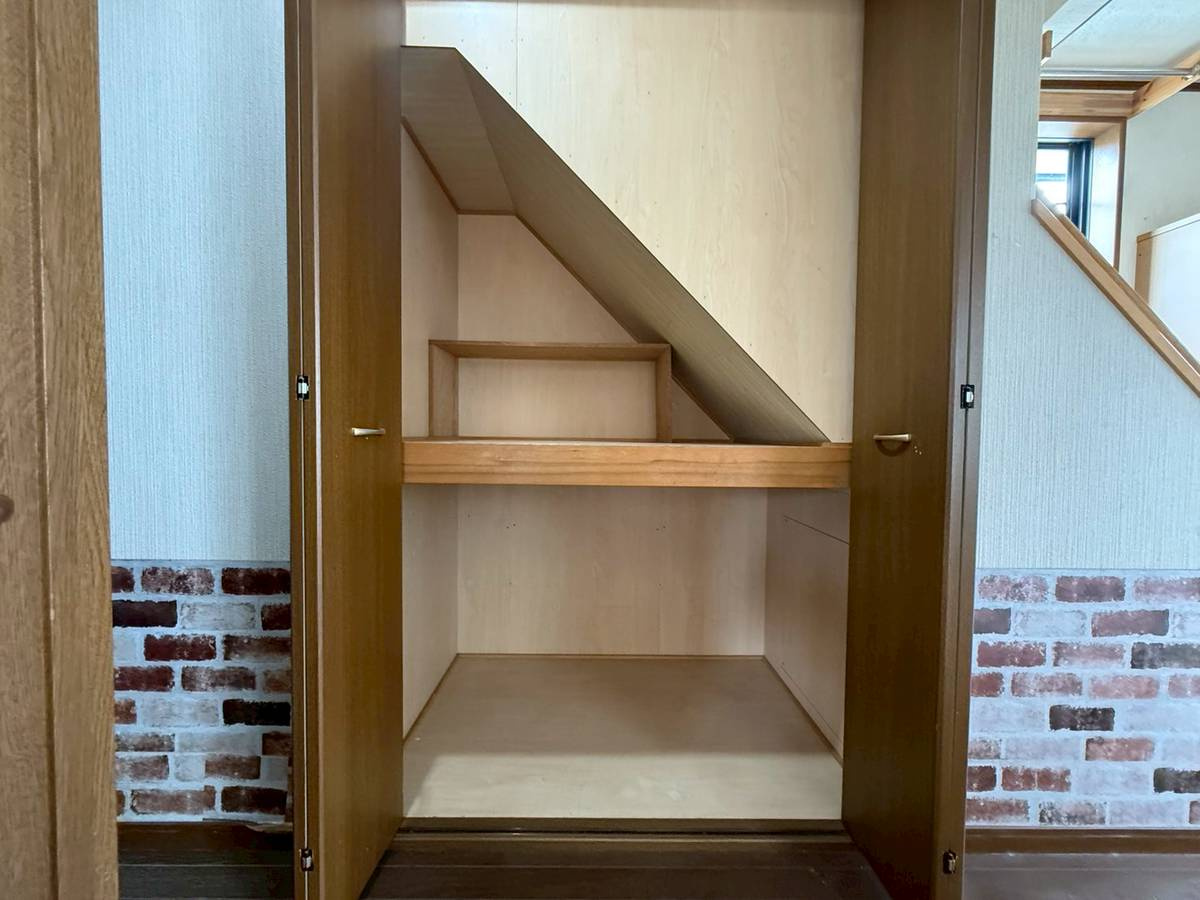 海南市七山中古戸建　2棟セット売りの収納