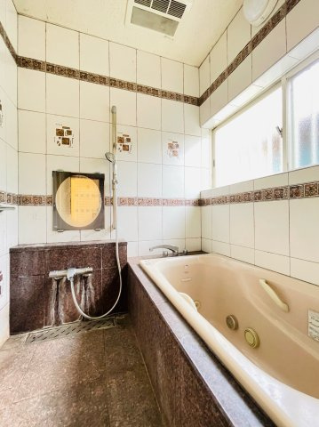 あきる野市舘谷　中古戸建の浴室