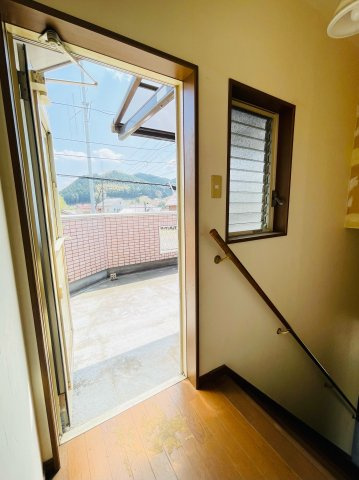あきる野市舘谷　中古戸建のその他|バルコニードア