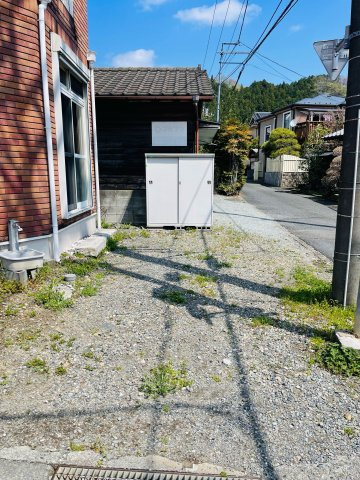 あきる野市舘谷　中古戸建の駐車場|駐車スペースになります。