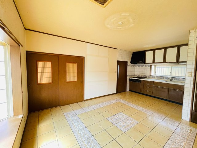 あきる野市舘谷　中古戸建の居間・リビング