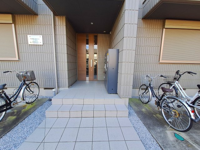 メゾン　セントレアのエントランス