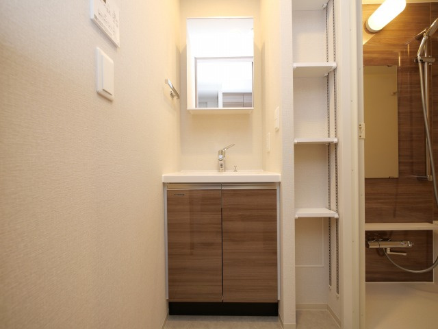 リビオメゾン新大阪の洗面所