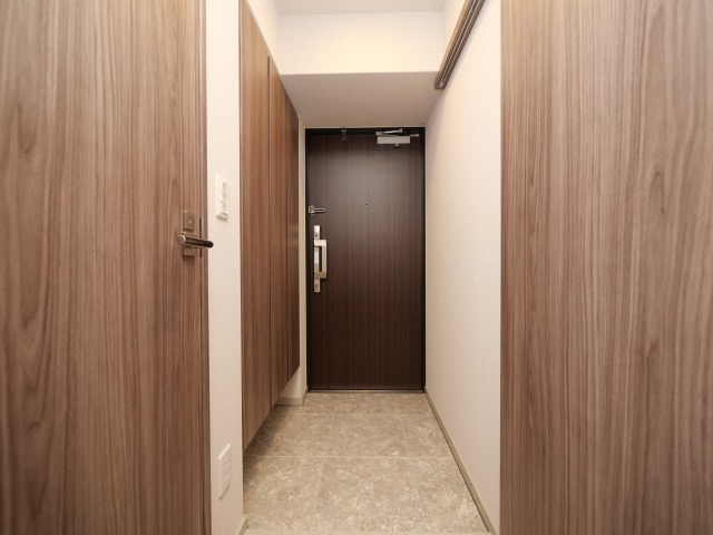 リビオメゾン新大阪の玄関