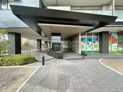 【エントランス】 | ジオ彩都プレミアムテラス