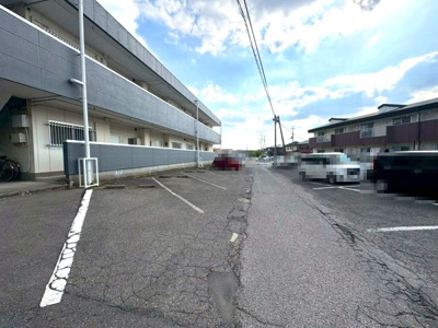 【駐車場】 | ディマンドハイツA