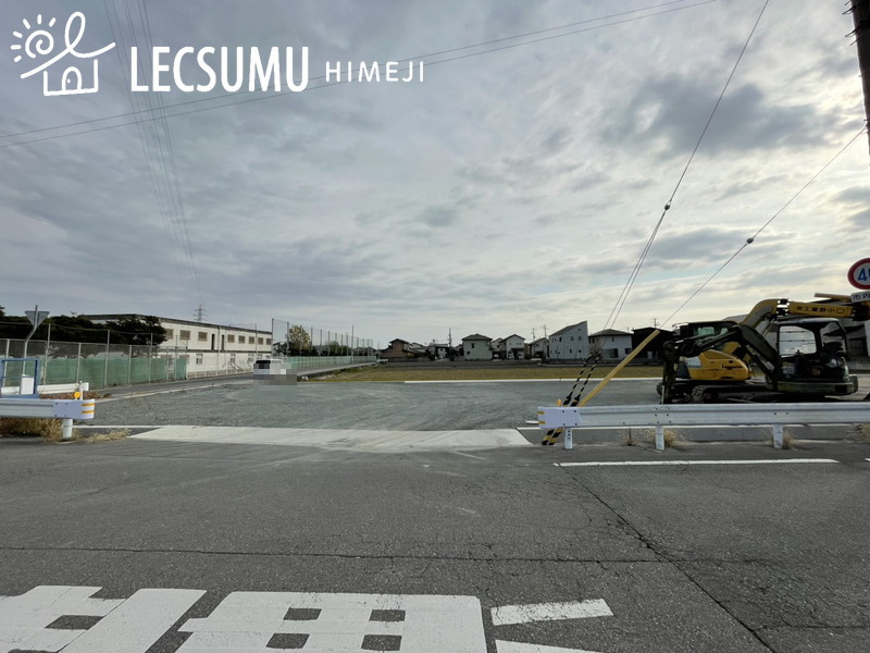 姫路市大津区長松/全2区画の外観