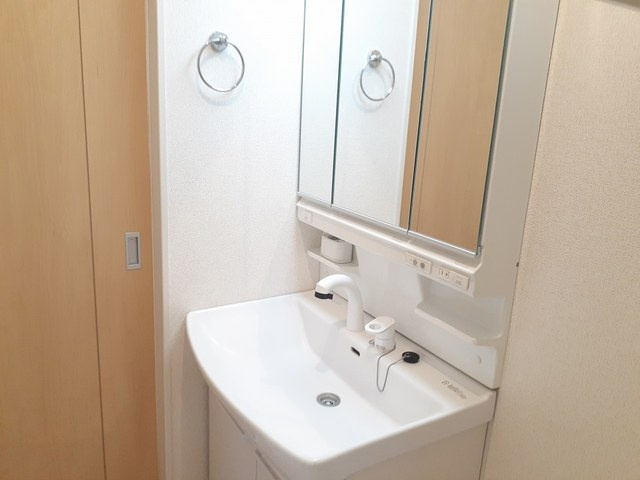 カーサ・マロンの独立洗面台|洗面所