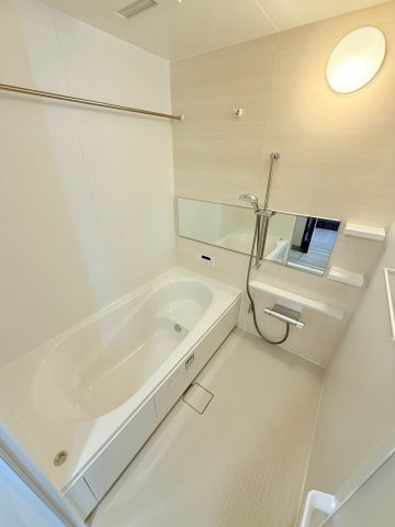 ロータスヒル　B棟の浴室