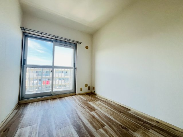 グリーンヒル新多聞305号棟の内装