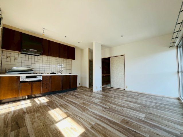 グリーンヒル新多聞305号棟のキッチン