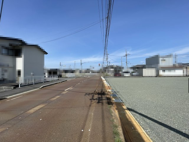 SUNタウン中央Ⅲ-3(西南)の前面道路含む現地写真
