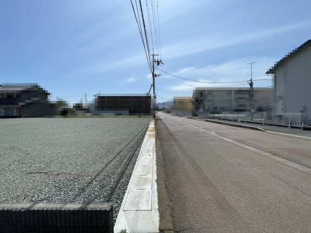 SUNタウン中央Ⅲ-3(西北)の前面道路含む現地写真
