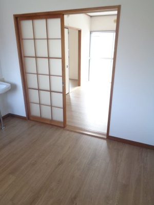 【居間・リビング】 | 西平ハイツ