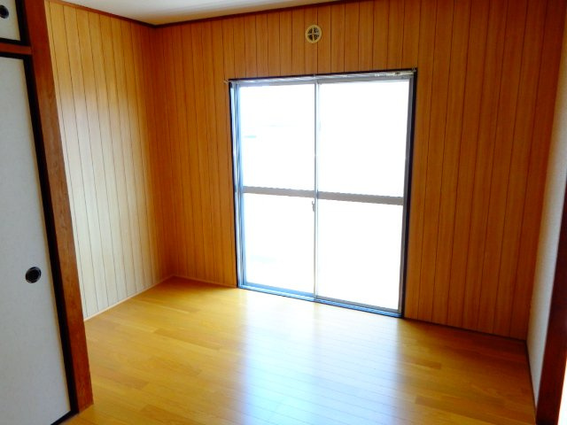 西平ハイツの居間・リビング