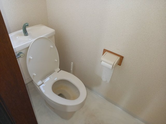 揖斐川町房島のトイレ