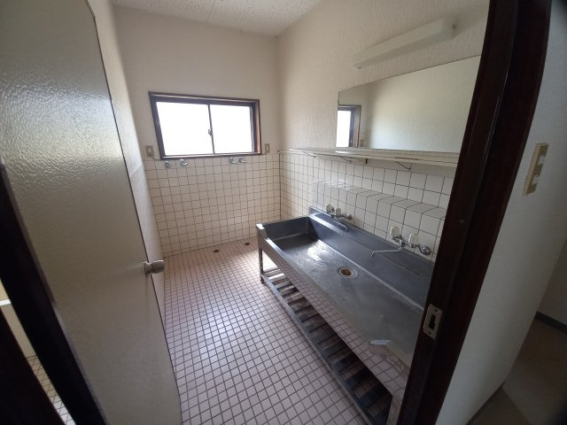 揖斐川町房島の脱衣所