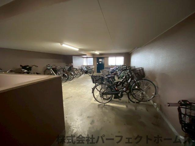ダイアパレス枚方山田池公園の駐輪場