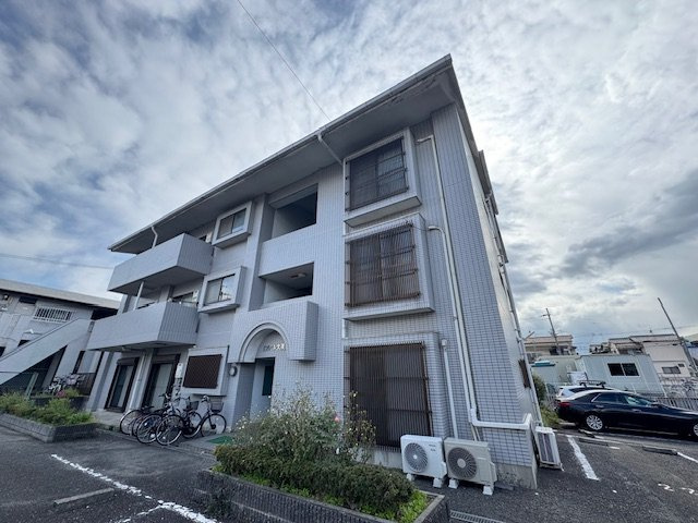 エクレール大美野の外観