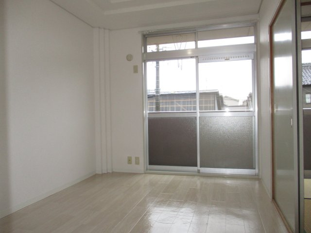 サンフィット小柳Ⅰの居間・リビング