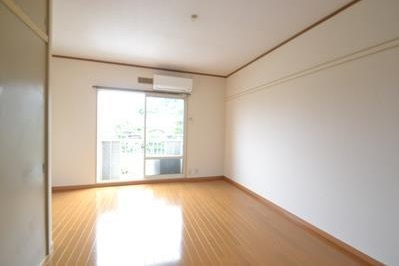 【居間・リビング】 | ユーハイツ岸野