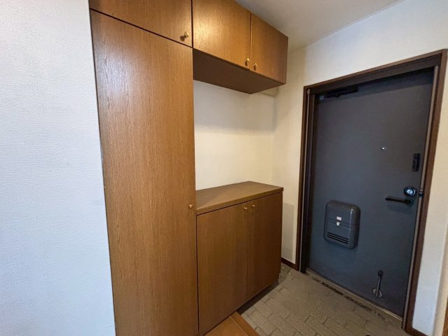 【玄関】 | ソレイユ神足