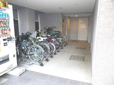 【駐車場】 | ステージファースト東日暮里 | 敷地内に自転車置き場があります(^^)/