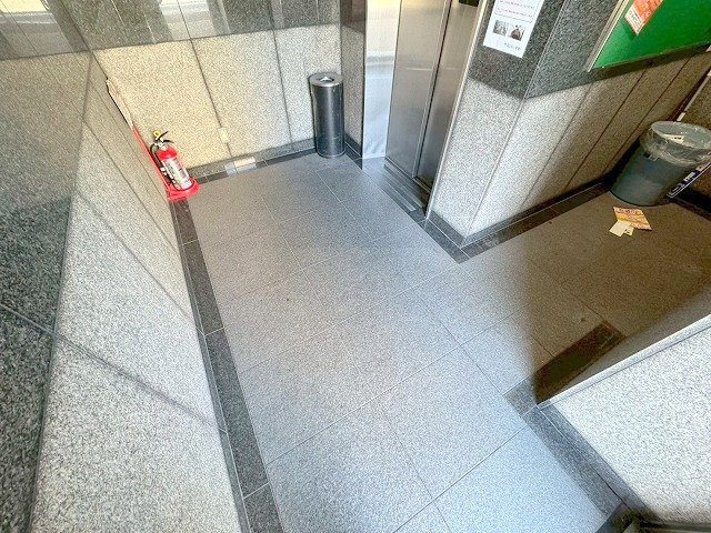 東三国ユーリプラザのロビー