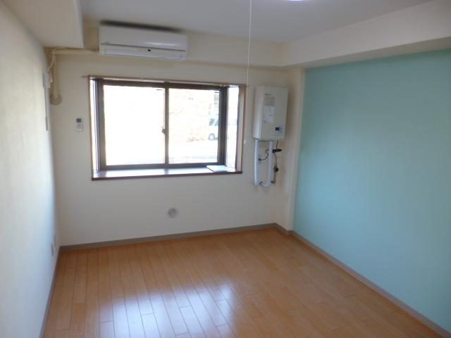 ハイムエスポワールの居間・リビング|ゆったり過ごせるリビングです