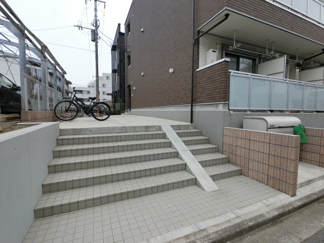 グレイス西船橋のエントランス