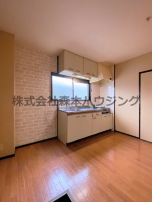 【居間・リビング】 | 　コスモハイツ | 使いやすい居間です