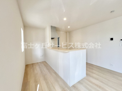 【キッチン】 | 御殿場市大坂 4期 新築一戸建て 1号棟 | 使いやすいキッチンです