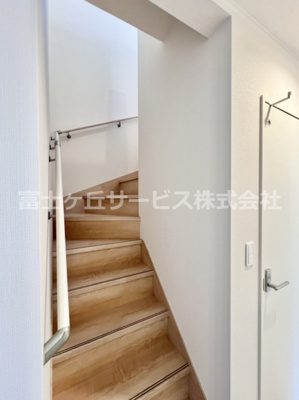【その他】 | 御殿場市大坂 4期 新築一戸建て 1号棟 | 階段です