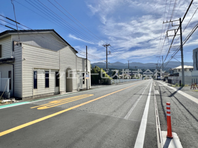 【前面道路含む現地写真】 | 御殿場市大坂 4期 新築一戸建て 1号棟 | 前面道路含む現地写真です