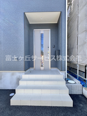 【エントランス】 | 御殿場市大坂 4期 新築一戸建て 1号棟 | エントランスです