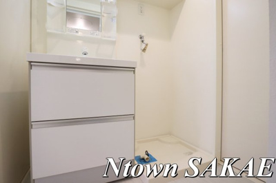 【洗面所】 | カトルセゾン彩(カトルセゾンイロドリ) | 明るい洗面所です