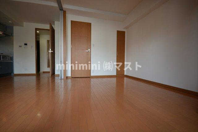 リーガル新福島の洋室