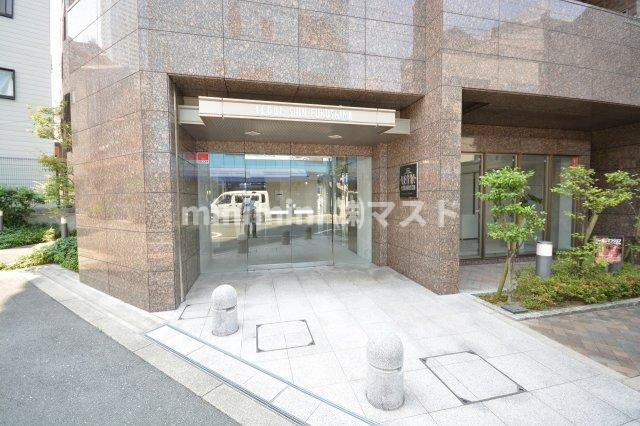 リーガル新福島のエントランス