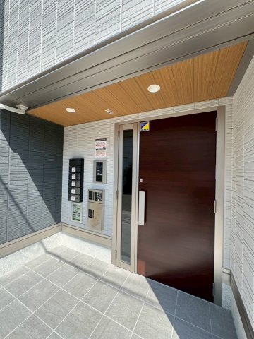 D-Luce黒田-EAST(ディールーチェ)のエントランス