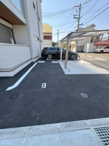 D-Luce黒田-EAST(ディールーチェ)の駐車場