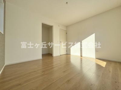 【寝室】 | 静岡市清水区蒲原 9期 新築一戸建て 3号棟 | 落ち着いて過ごせる寝室です