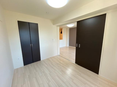 【内装】 | メゾン岩﨑 | 洋室（イメージ）