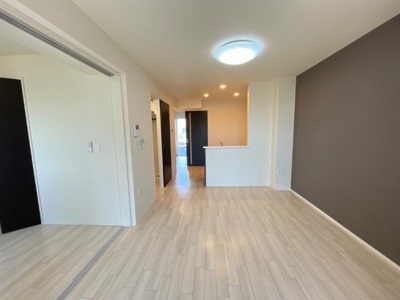 【居間・リビング】 | メゾン岩﨑 | リビング（イメージ）