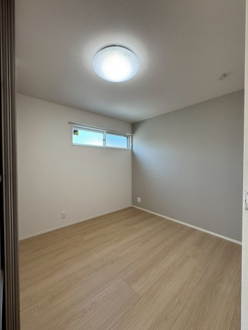 D-Luce黒田-WEST(ディールーチェ)の洋室