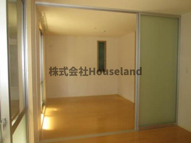 和歌浦ガーデンテラスA棟の洋室