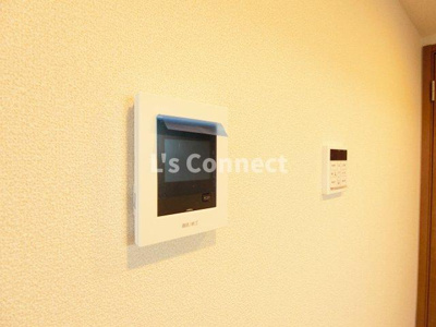 【セキュリティ】 | レジデンス南町 | 突然の来客時もＴＶモニターホンでしっかり確認。